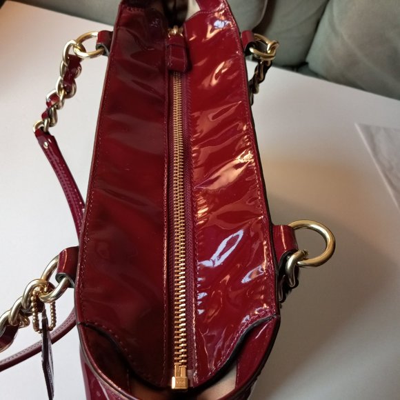 COACH  Shoulder Tote  Bag  Chelsea Patent Leather Red  Authentic - Picture 5 of 14